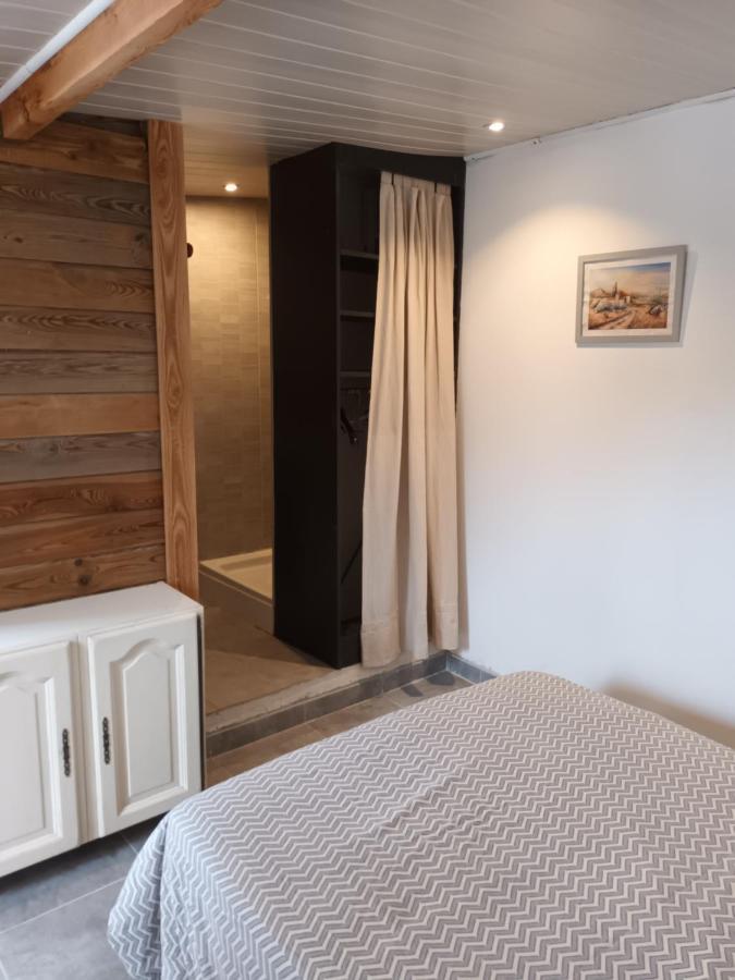 Chalet Banane Devant Piscine, A 6Km Du Festival De Piano De La Roque D'Antheron Rognes المظهر الخارجي الصورة